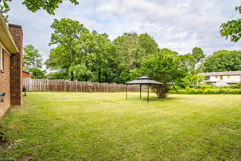 3602 Edgefield Road Greensboro, NC 27409 - Photo 3 of 40 Gallery Image 3