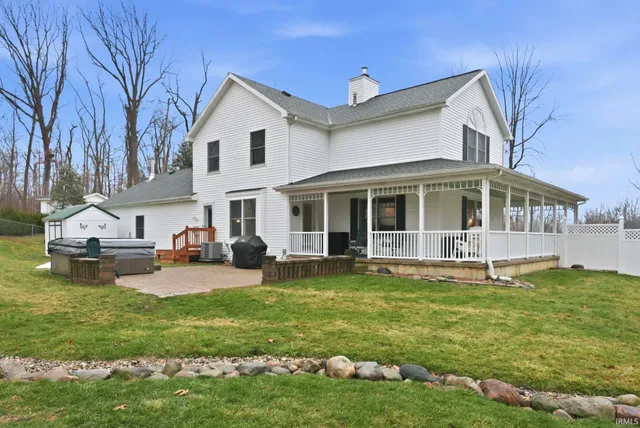 $599,900 | 2903 East Stalf Road, Columbia City, IN 46725