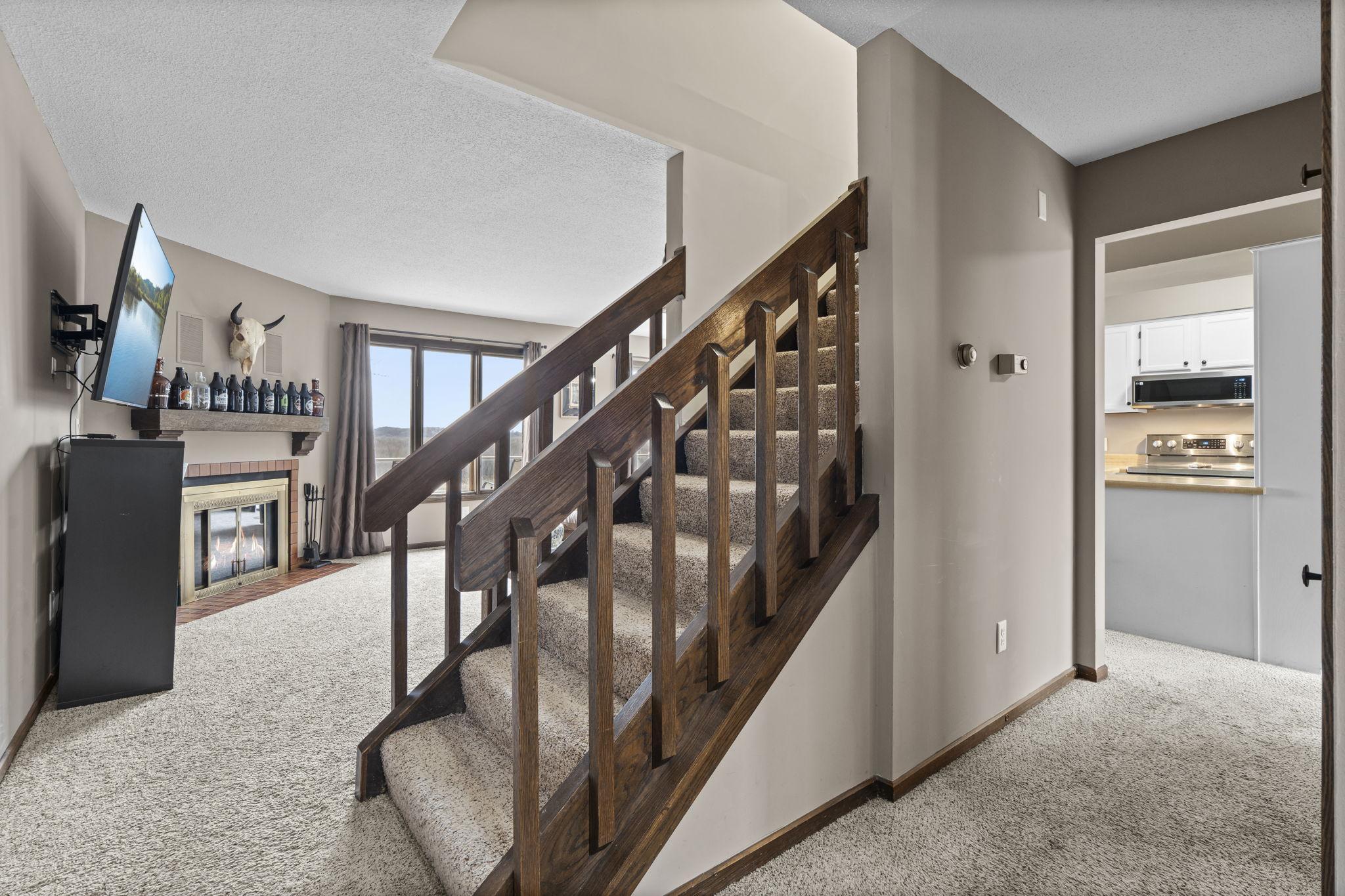 587 Locust Street South Prescott, WI 54021 - Photo 6 of 43