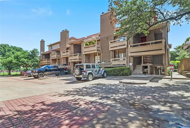 $245,000 | 5200 Martel Avenue, Unit 6G, Dallas, TX 75206