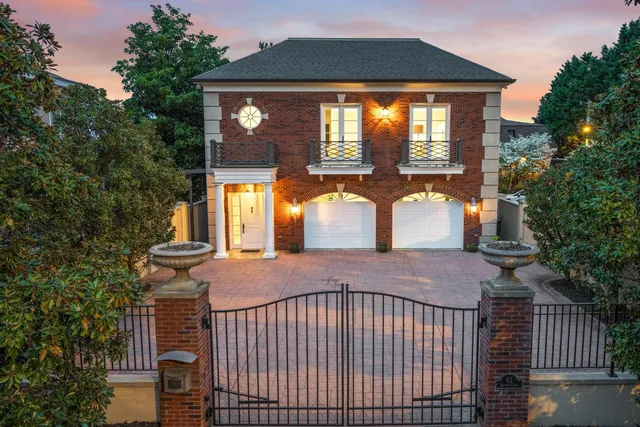 $2,250,000 | 611 Battery Place, Chattanooga, TN 37403