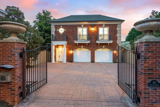 $2,250,000 | 611 Battery Place, Chattanooga, TN 37403