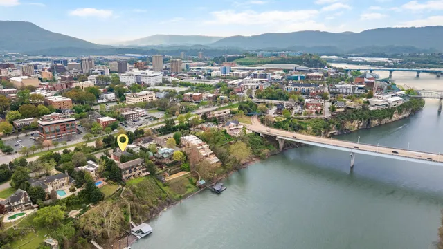 $2,250,000 | 611 Battery Place, Chattanooga, TN 37403