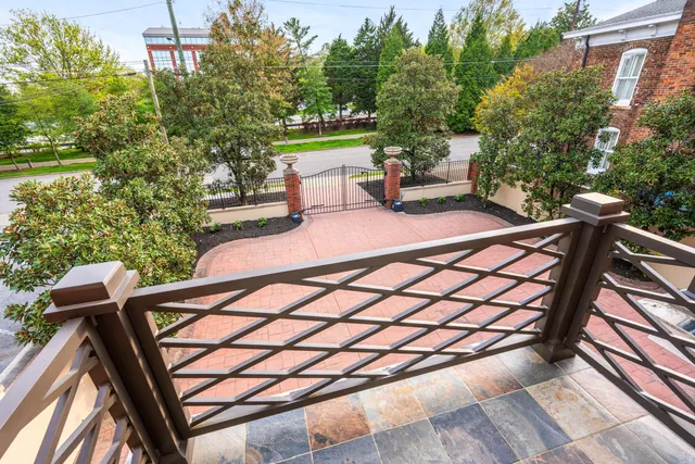 $2,250,000 | 611 Battery Place, Chattanooga, TN 37403