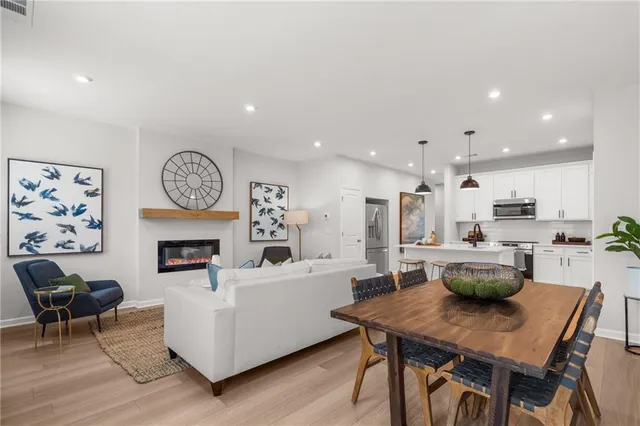 $330,960 | 516 Crown Drive, Emerson, GA 30137