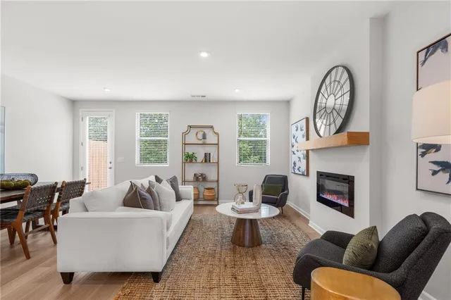 $330,960 | 516 Crown Drive, Emerson, GA 30137