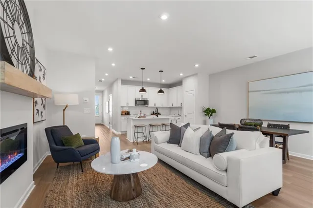 $330,960 | 516 Crown Drive, Emerson, GA 30137