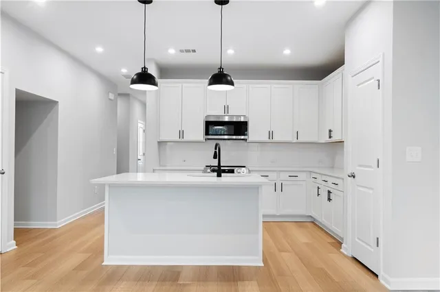 $330,960 | 516 Crown Drive, Emerson, GA 30137