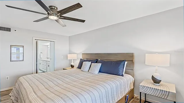 $7,000 | 1360 Siesta Bayside Drive, Unit 1360D, Sarasota, FL 34242