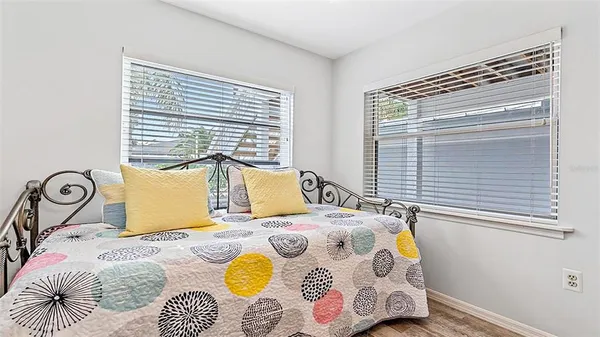 $7,000 | 1360 Siesta Bayside Drive, Unit 1360D, Sarasota, FL 34242