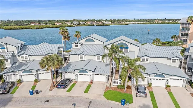 $7,000 | 1360 Siesta Bayside Drive, Unit 1360D, Sarasota, FL 34242