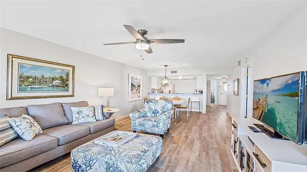 $7,000 | 1360 Siesta Bayside Drive, Unit 1360D, Sarasota, FL 34242