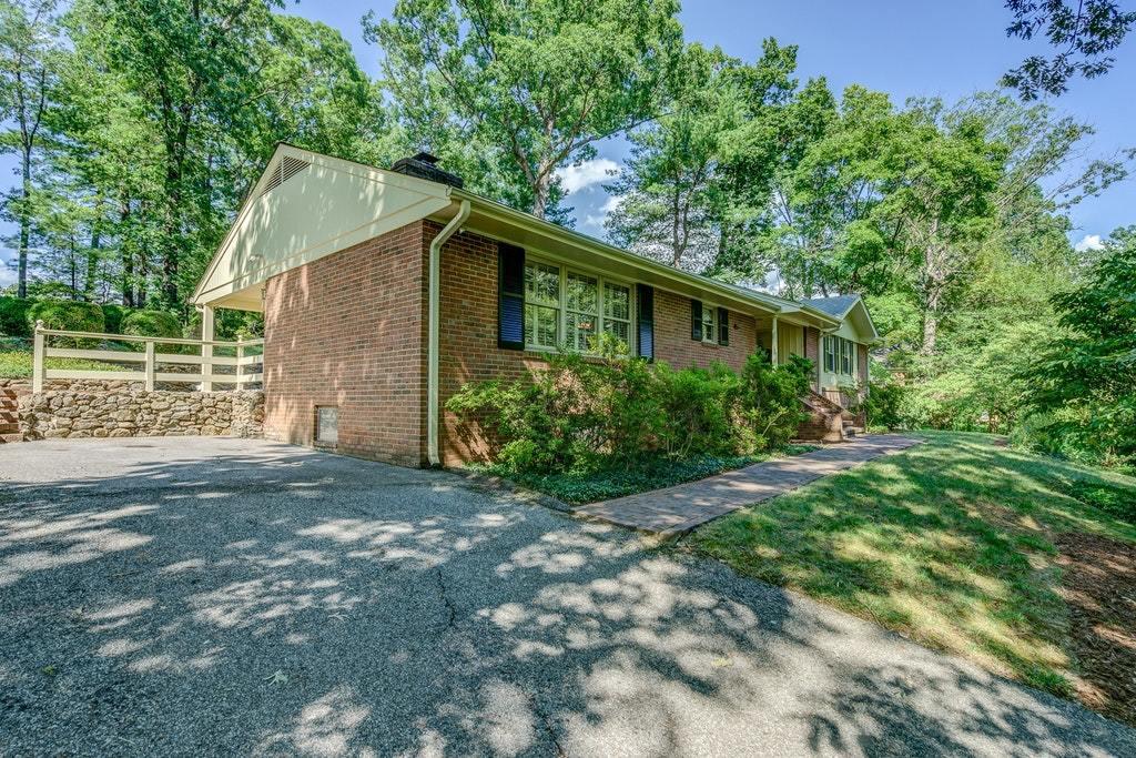 4938 Greenlee Road Southwest Roanoke, VA 24018 - Photo 4 of 43 003-323156-4938 Greenlee Road Southwest