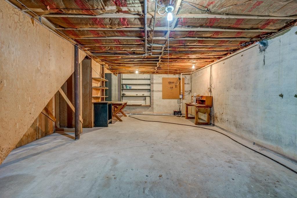 4938 Greenlee Road Southwest Roanoke, VA 24018 - Photo 31 of 43 031-323156-4938 Greenlee Road Southwest