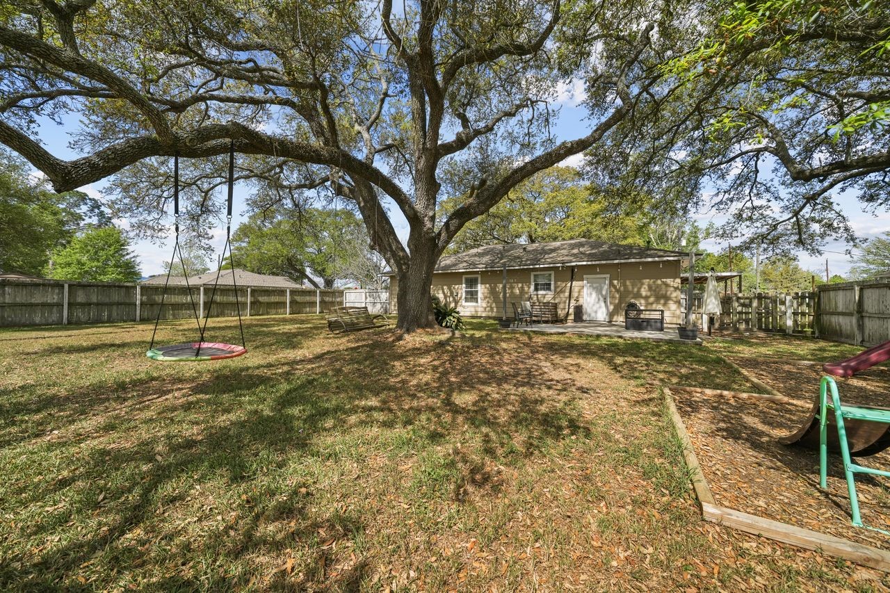 3027 Poppy Street Needville, TX 77461 - Photo 25 of 41