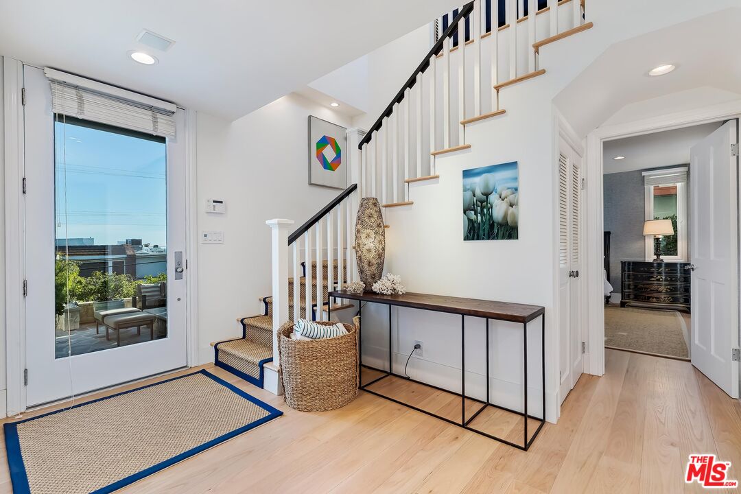 25129 Malibu Road Malibu, CA 90265 - Photo 9 of 40