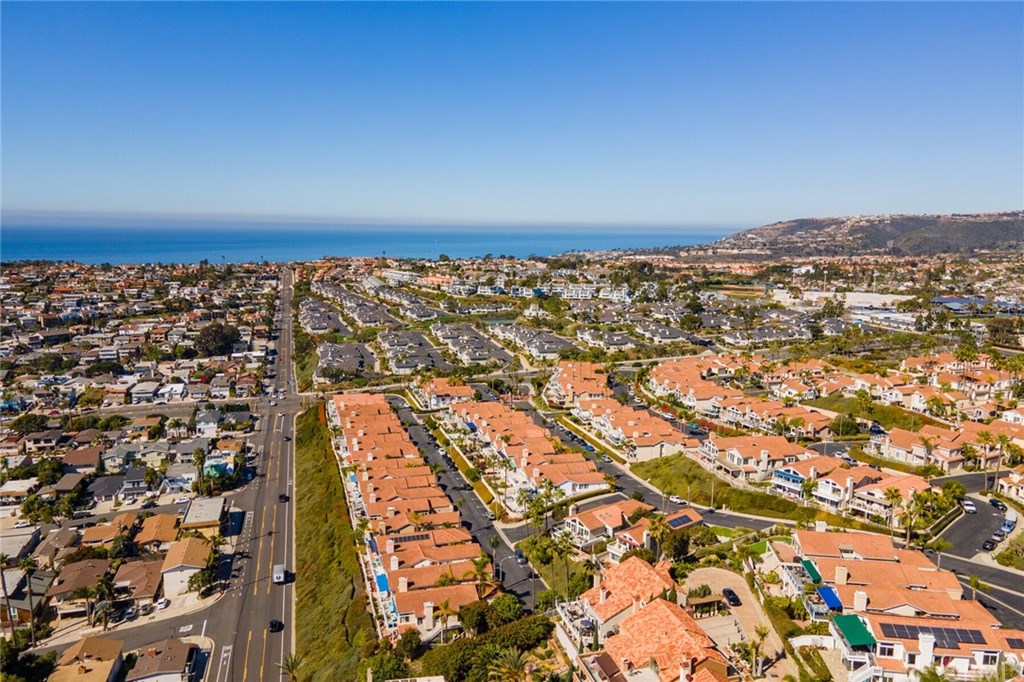 33796 Copper Lantern Street Dana Point, CA 92629 - Photo 2 of 32