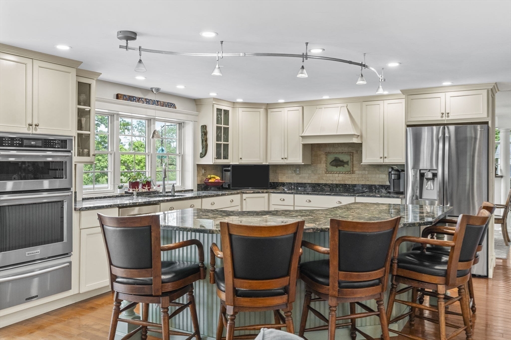 102 Riverside Circle Marshfield, MA 02050 - Photo 12 of 42