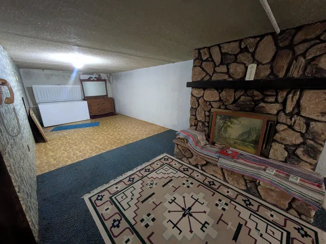 $1,300 | 8733 Cemetery Lane, Lancaster, WI 53813