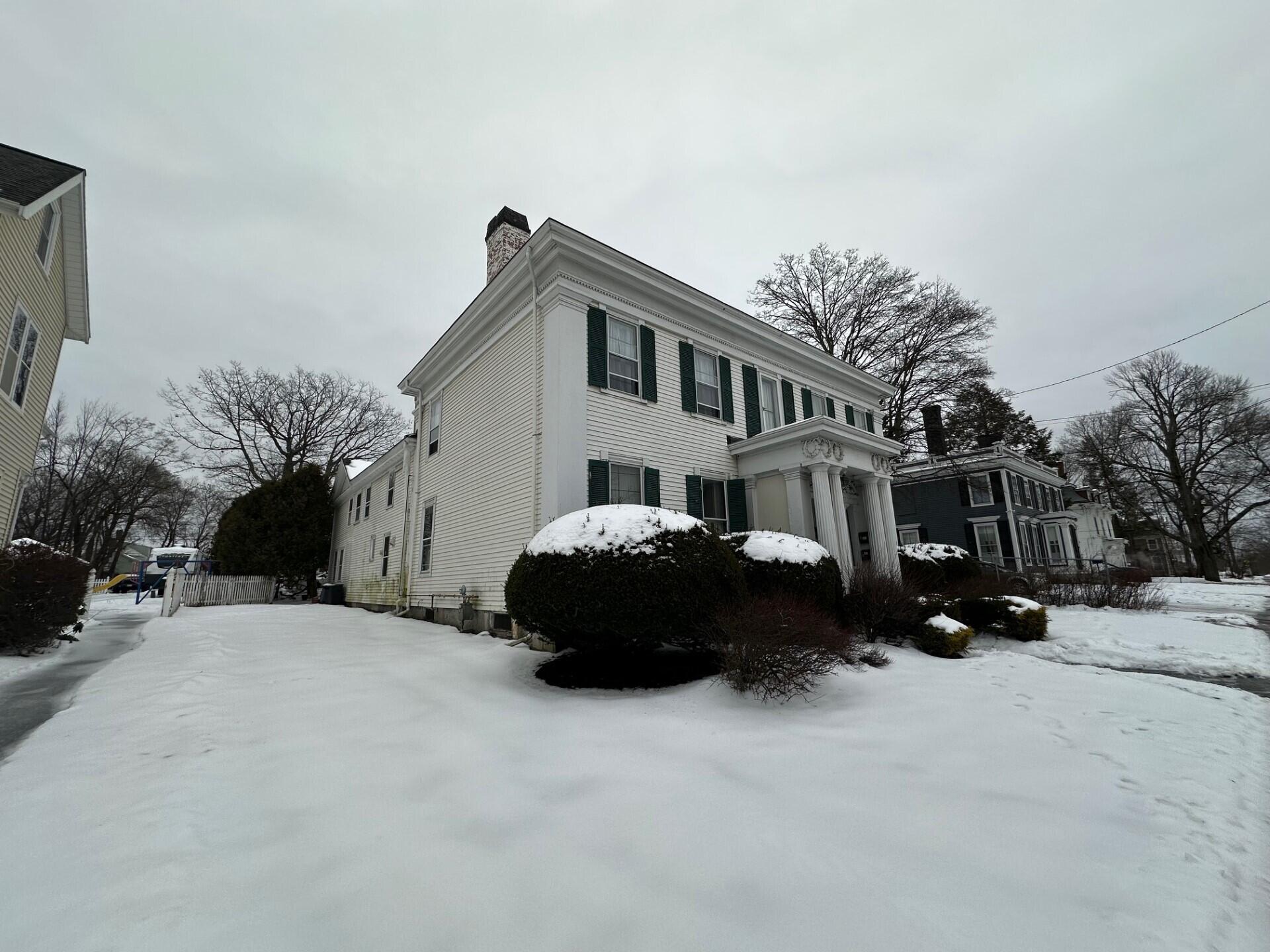 157 Broadway Bangor, ME 04401 - Photo 4 of 44 Side