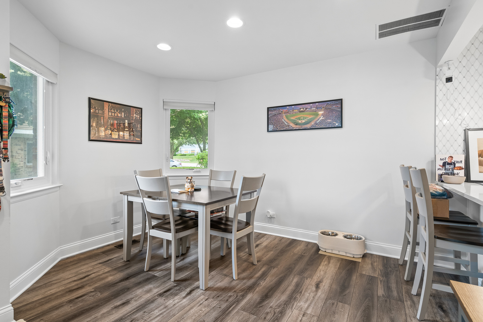 1211 Ranchview Court, Unit 1211 Buffalo Grove, IL 60089 - Photo 5 of 14 Gallery Image 5