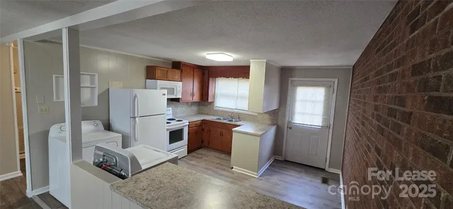 $1,100 | 804 3rd Avenue Southwest, Conover, NC 28613