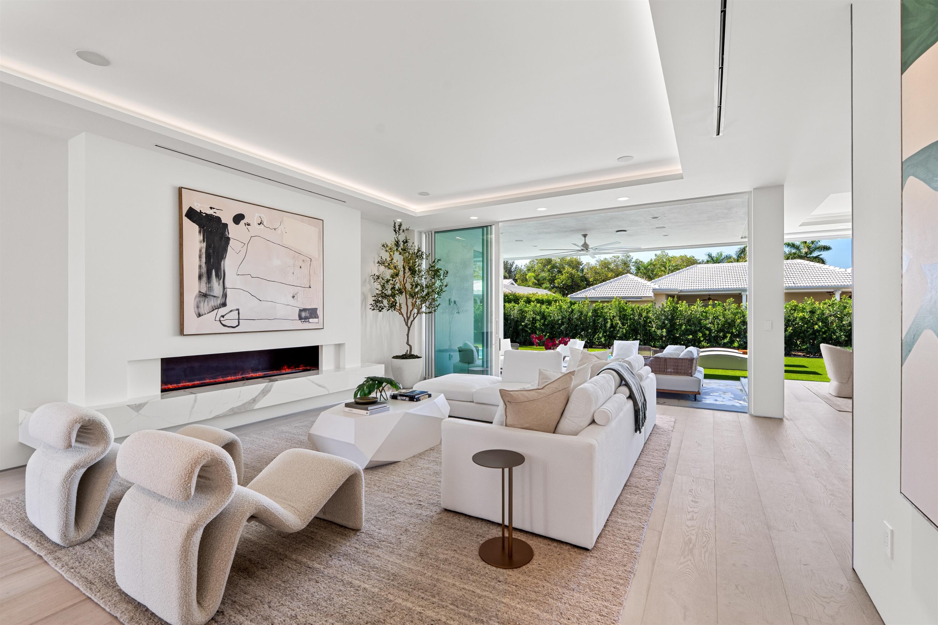 LIVING_ROOM_ANGLE_TO_POOL