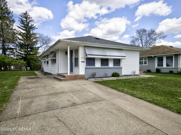 $2,300 | 59 Guadeloupe Drive, Toms River, NJ 08757