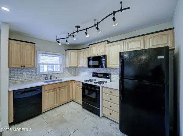 $2,300 | 59 Guadeloupe Drive, Toms River, NJ 08757