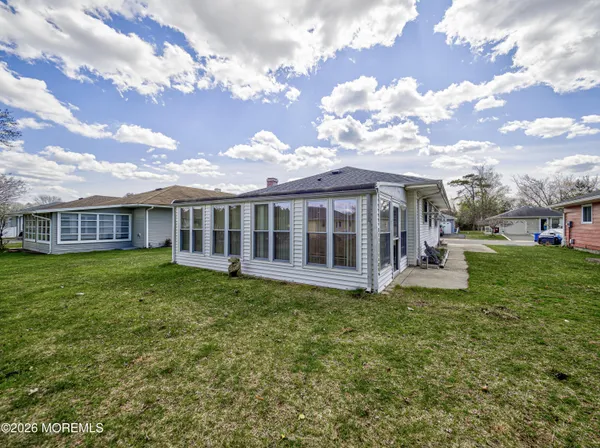 $2,300 | 59 Guadeloupe Drive, Toms River, NJ 08757