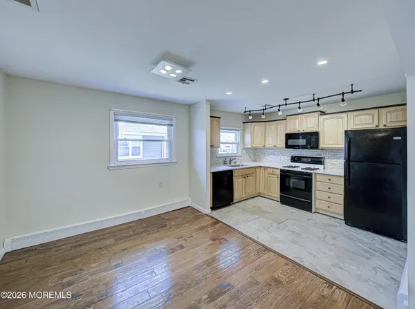 $2,300 | 59 Guadeloupe Drive, Toms River, NJ 08757