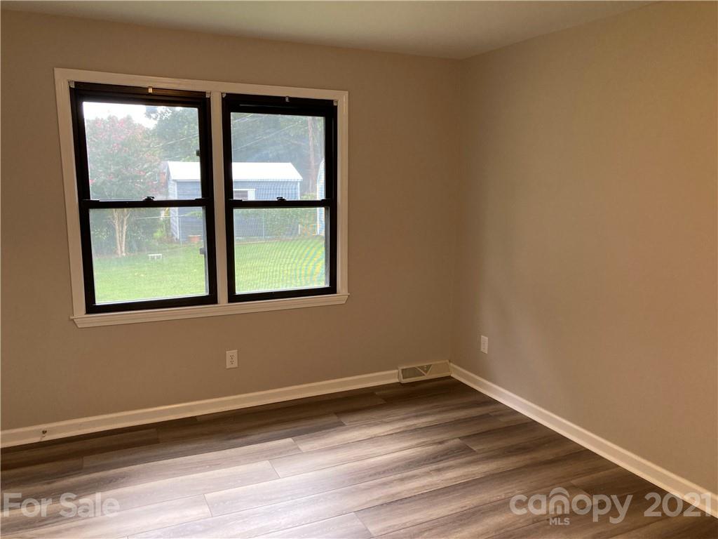320 Windy Rush Road Kannapolis, NC 28081 - Photo 7 of 17 Gallery Image 7