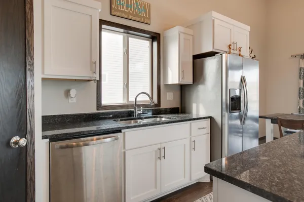 $359,900 | 954 28th Avenue West, West Fargo, ND 58078