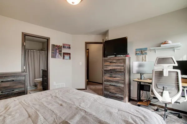 $359,900 | 954 28th Avenue West, West Fargo, ND 58078
