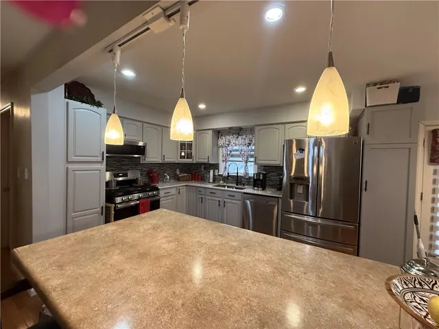 $245,000 | 13128 Lowell Avenue, Grandview, MO 64030