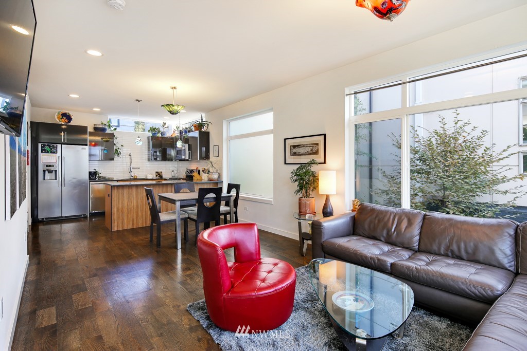 2351 Minor Avenue East, Unit B Seattle, WA 98102 - Photo 12 of 25