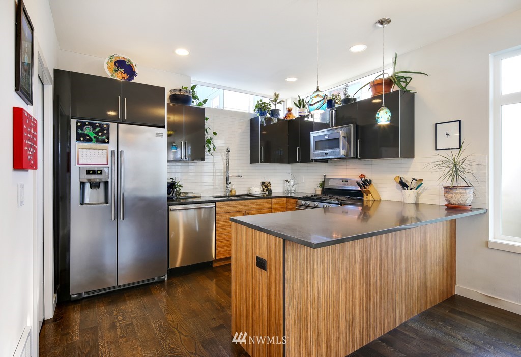 2351 Minor Avenue East, Unit B Seattle, WA 98102 - Photo 14 of 25