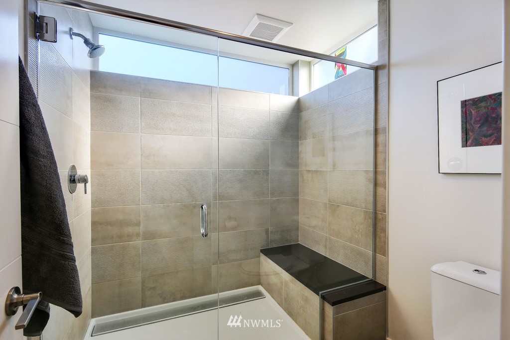 2351 Minor Avenue East, Unit B Seattle, WA 98102 - Photo 18 of 25