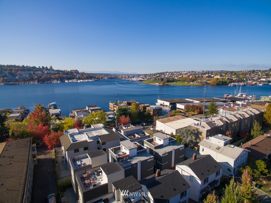 2351 Minor Avenue East, Unit B Seattle, WA 98102 - Photo 5 of 25