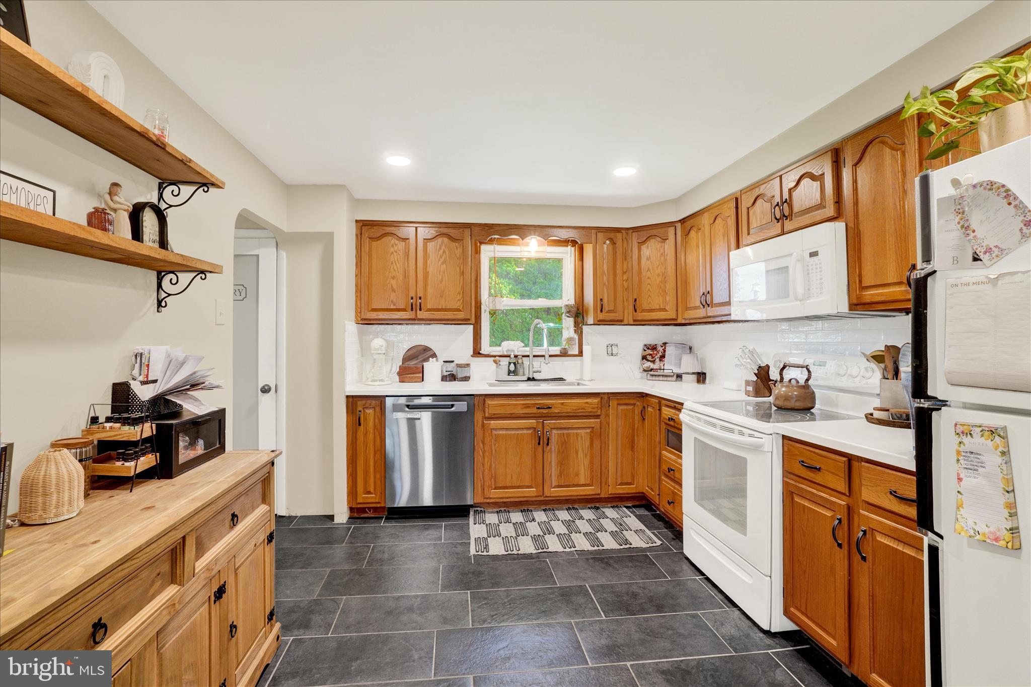2320 Emig Mill Road York, PA 17408 - Photo 9 of 27 Gallery Image 9