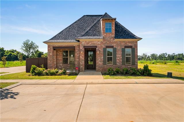 1004 Traditions Loop Alexandria, LA 71303 - Photo 1 of 25