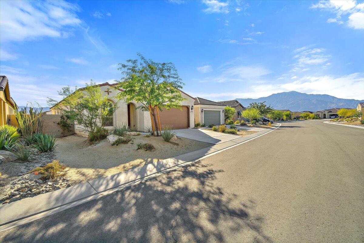 21 Pinot Noir Rancho Mirage, CA 92270 - Photo 2 of 44 Front