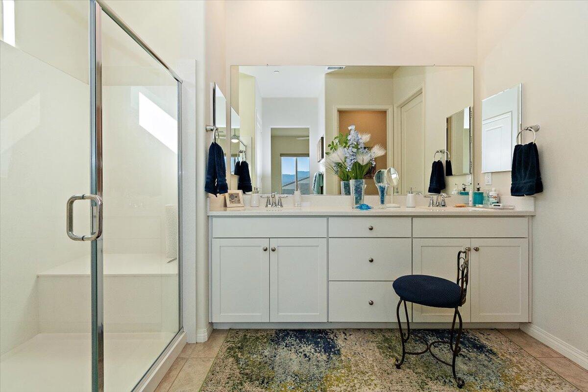 21 Pinot Noir Rancho Mirage, CA 92270 - Photo 17 of 44 Primary Bathroom