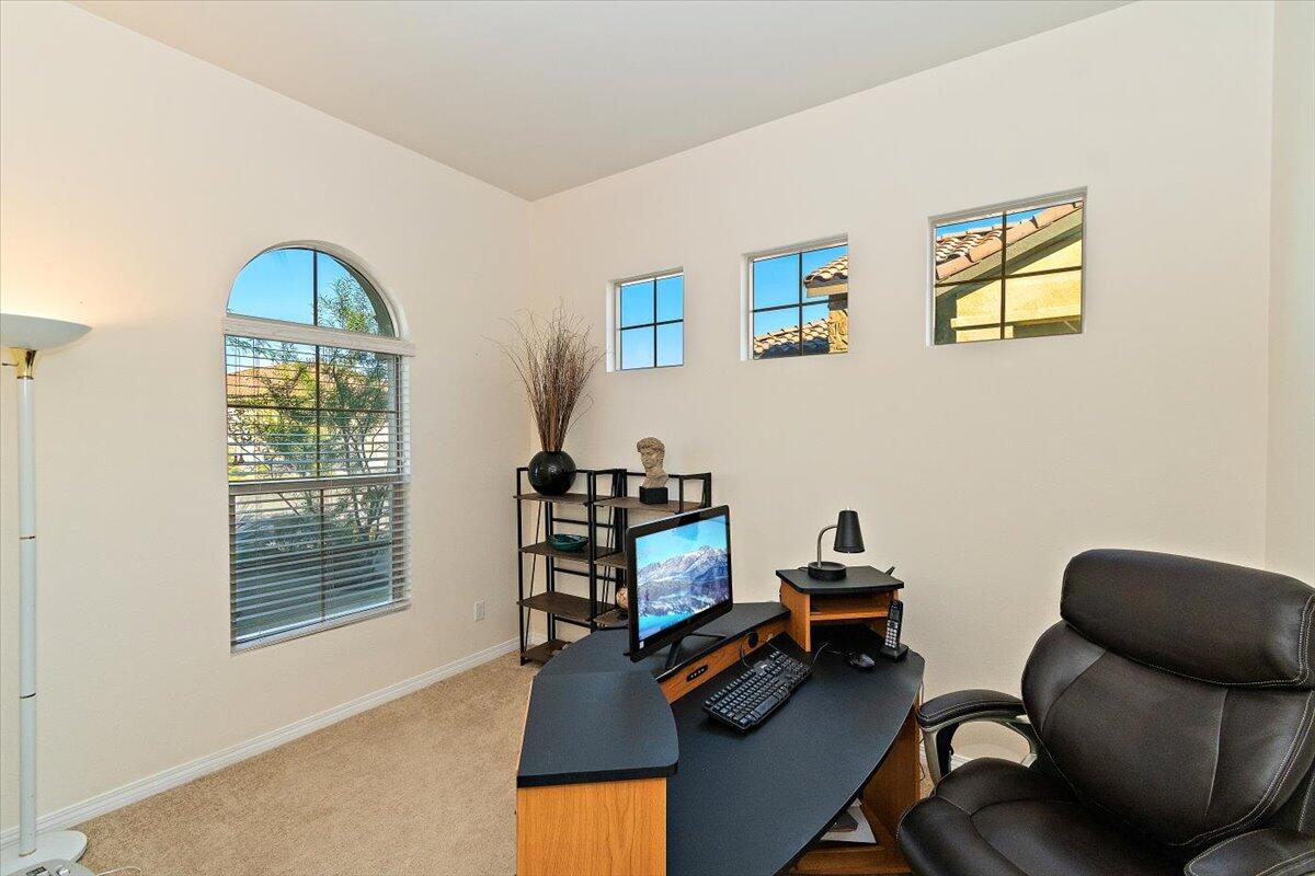 21 Pinot Noir Rancho Mirage, CA 92270 - Photo 21 of 44 Den