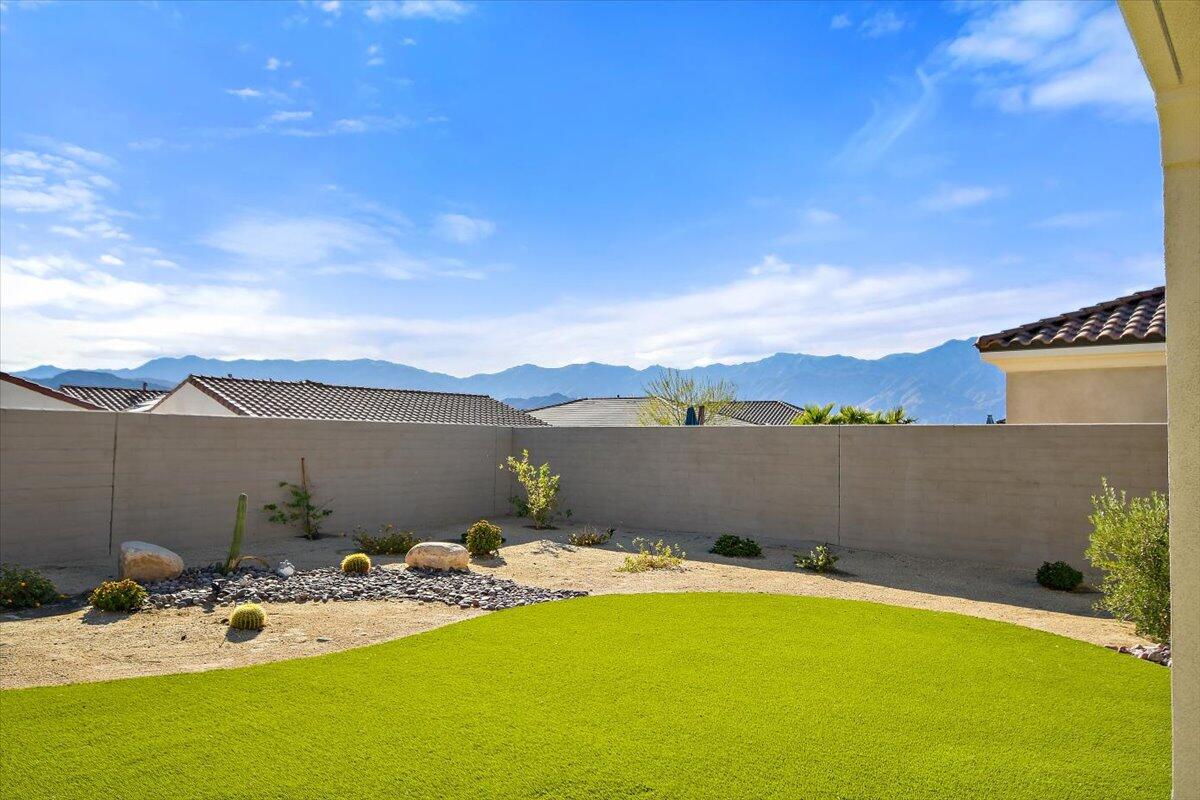 21 Pinot Noir Rancho Mirage, CA 92270 - Photo 28 of 44 Mountain Views