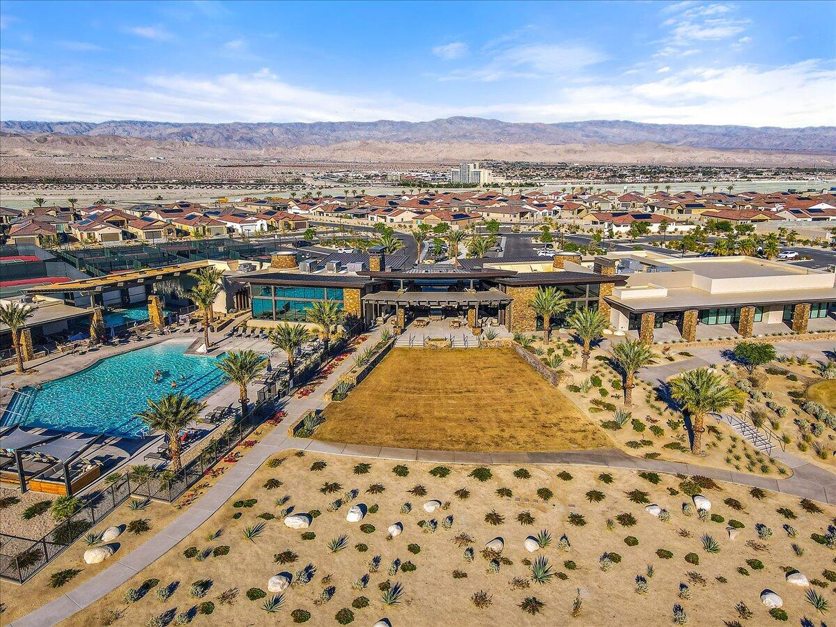 21 Pinot Noir Rancho Mirage, CA 92270 - Photo 42 of 44 Community