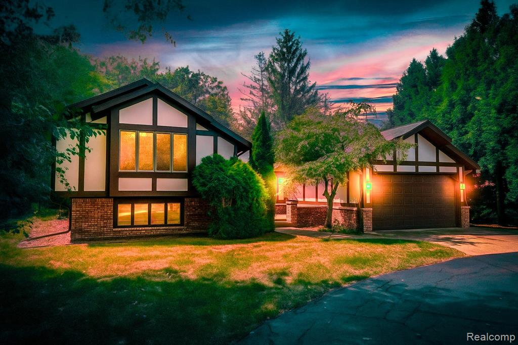 8511 Bridge Road Grosse Ile, MI 48138 - Photo 1 of 51 Gallery Image 1