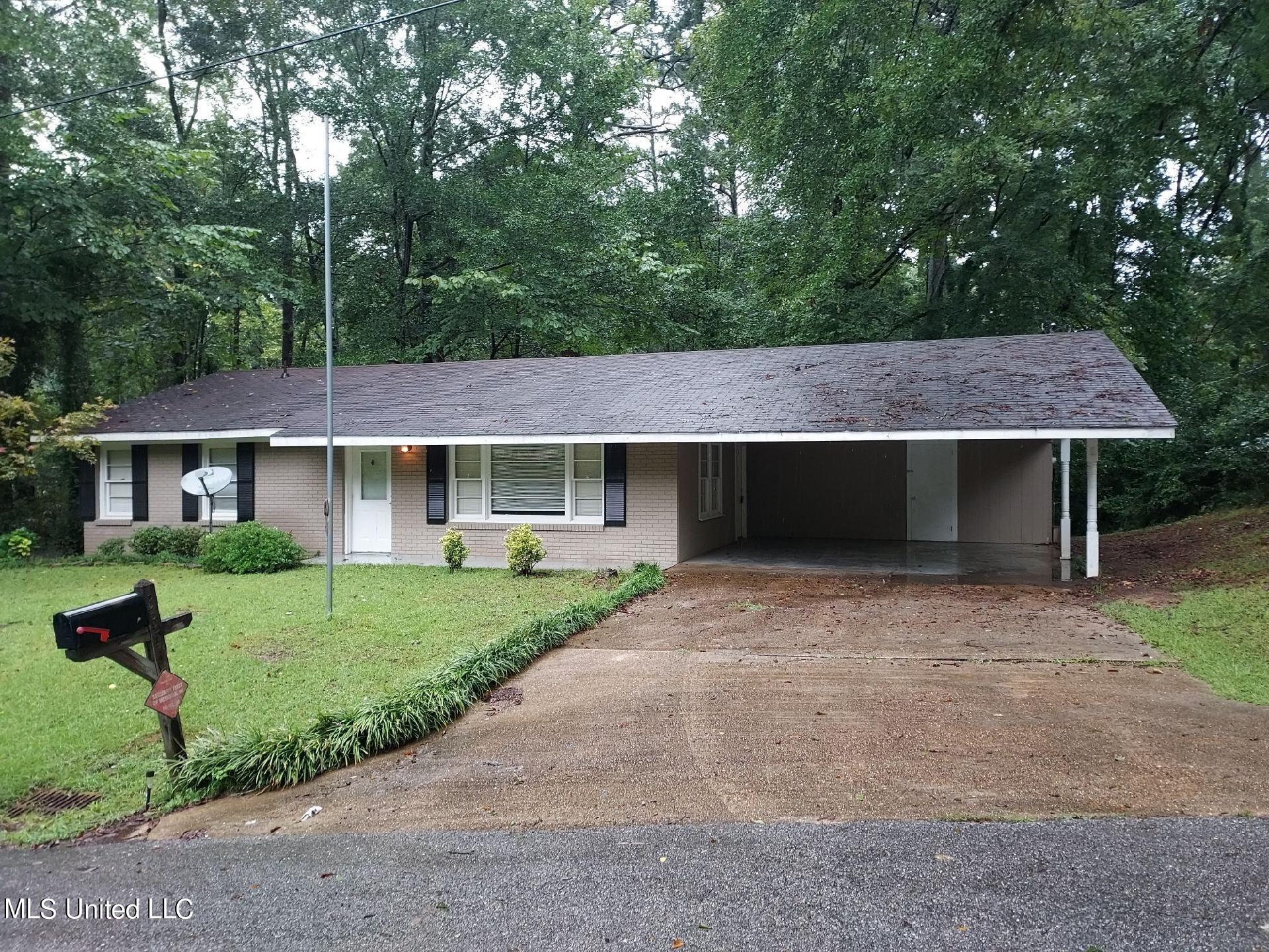 3350 27th Avenue Meridian, MS 39305 - Photo 1 of 12 front ext