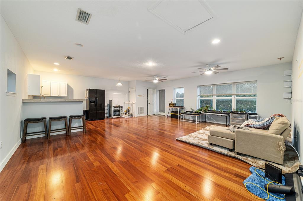 9080 Southwest 19th Avenue Road Ocala, FL 34476 - Photo 86 of 100 a living room with furniture and a table