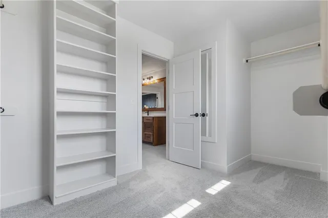 $888,245 | 13512 Terrace Park Drive, Parkville, MO 64152